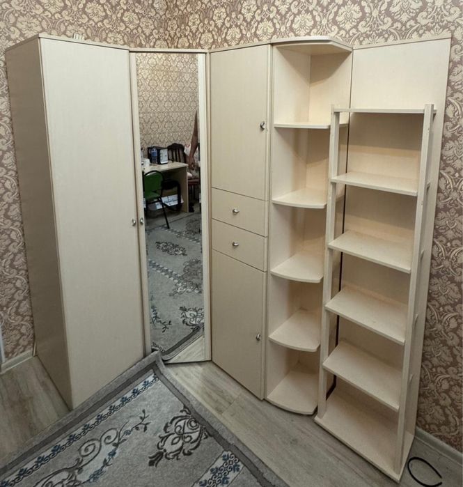 Шкаф сатылады,келісім бар