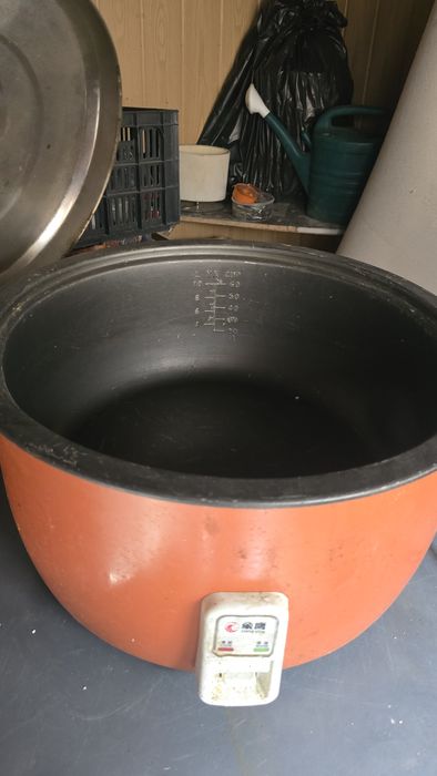 Продам рисоварку
