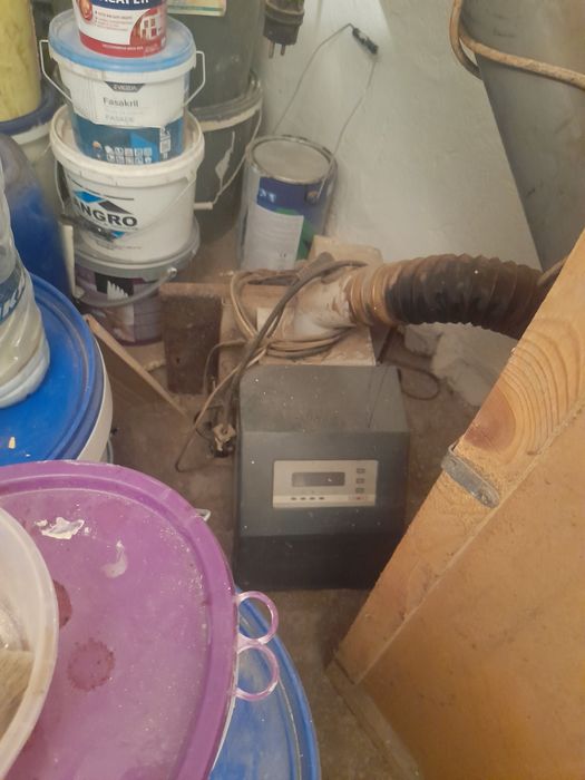 Продавам комбиниран котел на дърва въглища и пелети