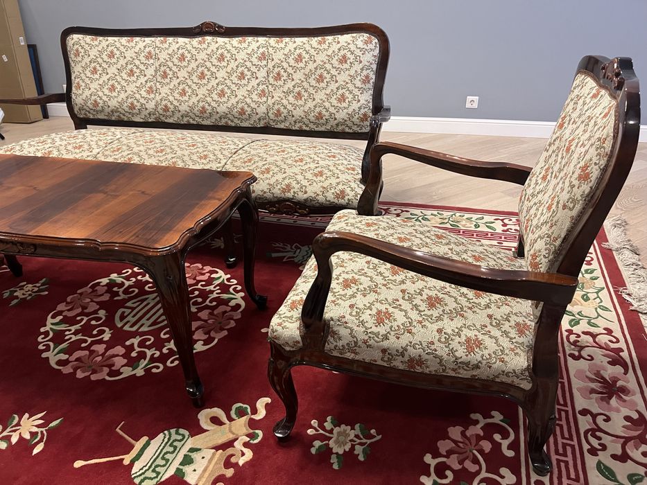 Румынская мебель для гостиной