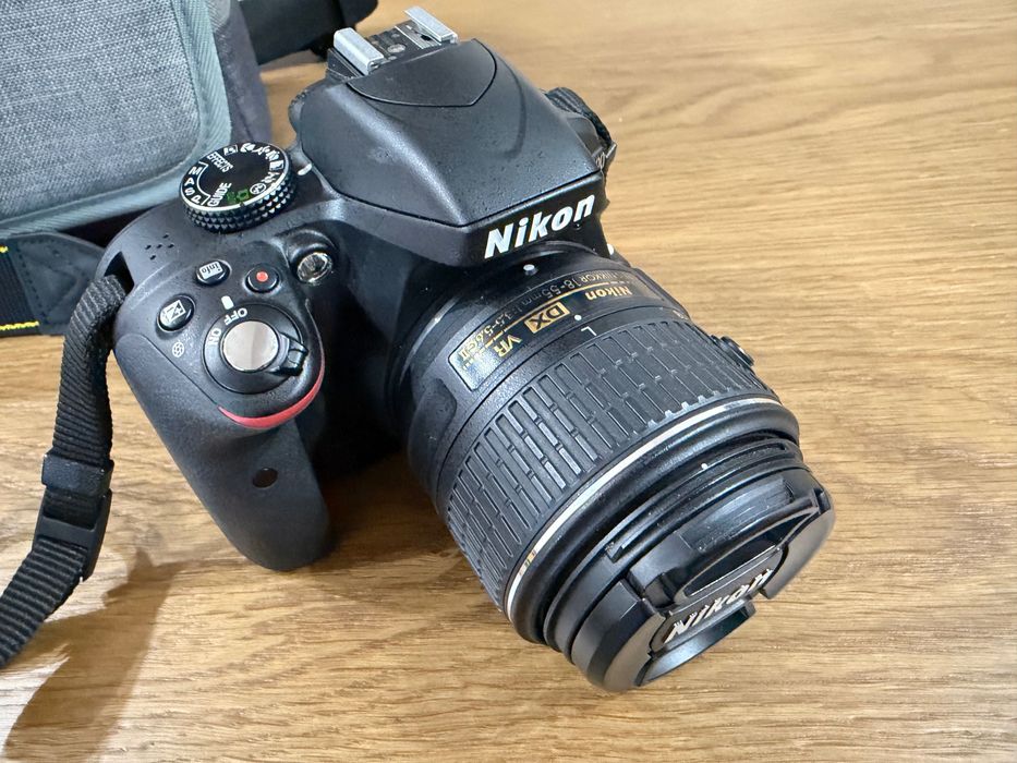 Nikon D3300 обектив, чанта - като НОВ
