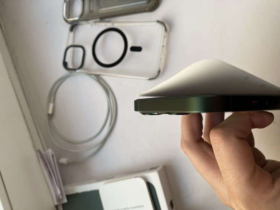 iphone 13 128 ГБ срочно