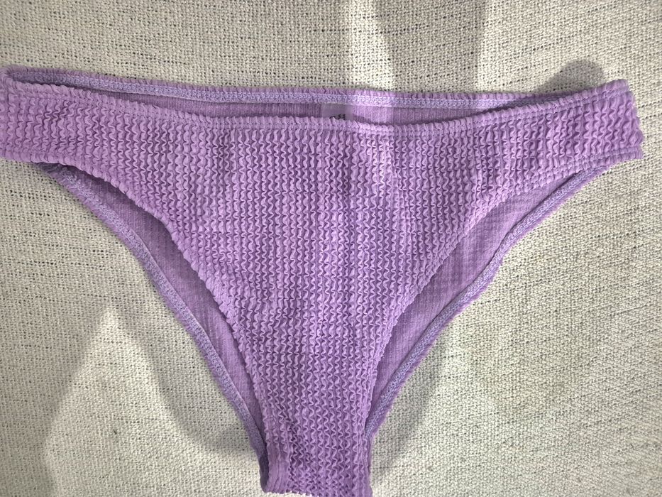 Нов  бански размер М