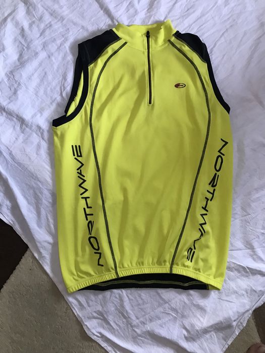 Джърсита и клин.Джърсита и клин.