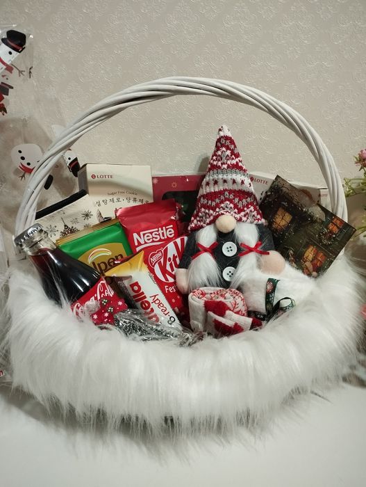 Новогодние подарочные корзины !