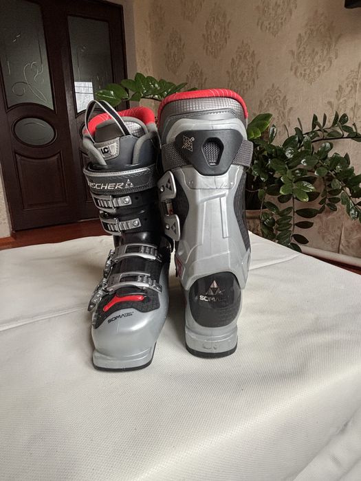 Продам ботинки горнолыжные.
