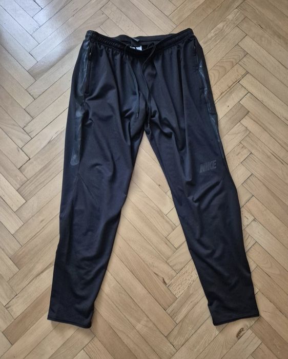 НАМАЛЕНИЕ! Оригинално футболно долнище /панталон/анцуг Nike Pro FC / Л