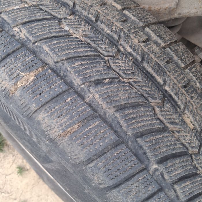 Гуми с джанти 235 70 16