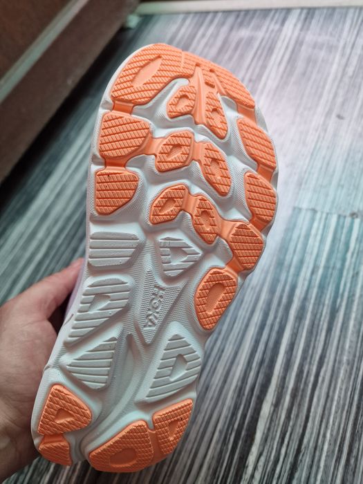 Adidași Hoka Clifton 10