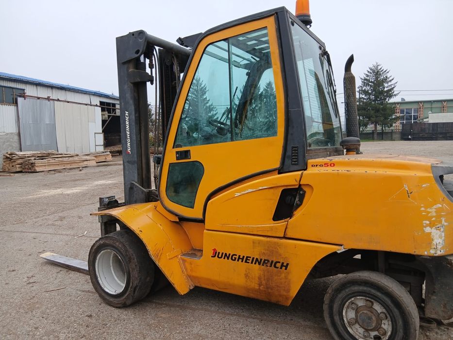 Motostivuitor Jungheinrich 5 Tone