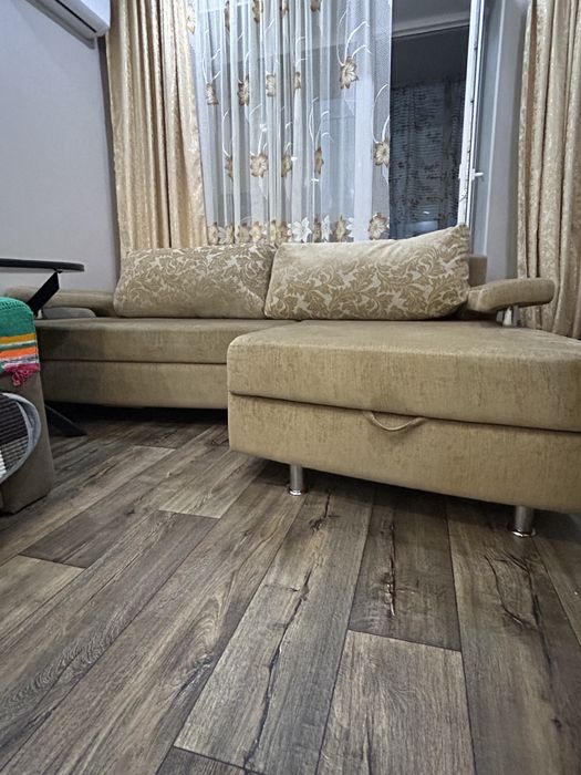 Продам диван угловой