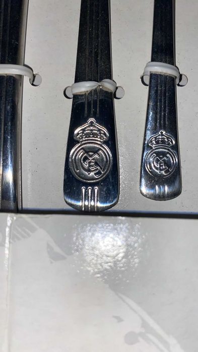 Комплект прибори на Реал Мадрит