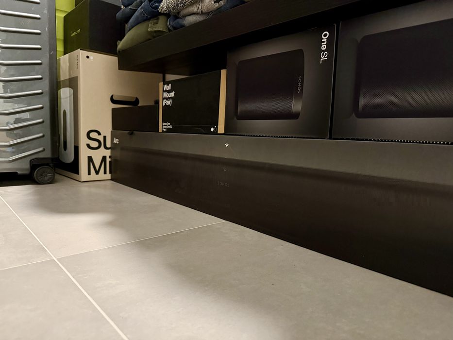 Система за домашно кино Sonos Arc + 2 x Sonos One SL + Sonos Sub Mini