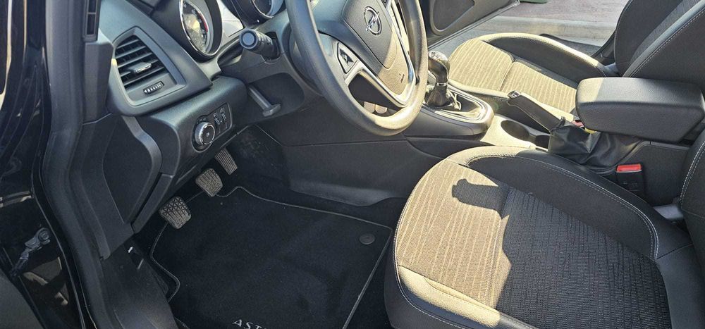 De vânzare  OPEL ASTRA 1.4 -turbo- 2016-  norma de poluare EU 6