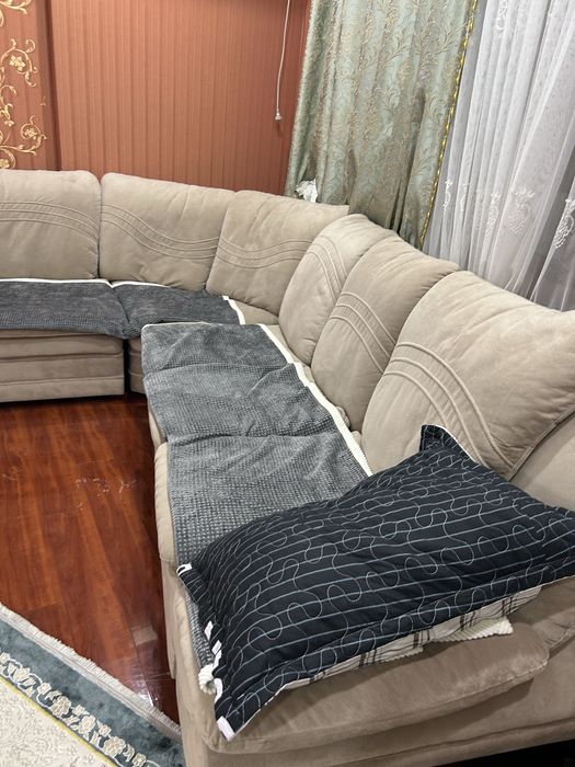 диван продается дешево для гостинной