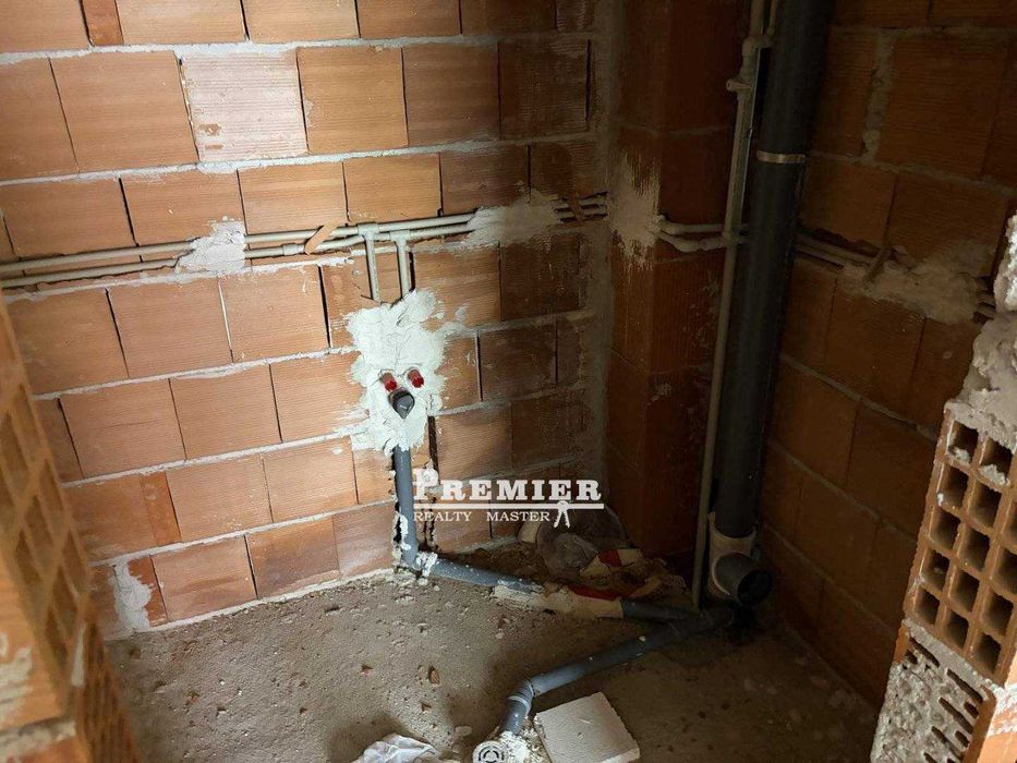 Продава се Хотел в Поморие - 430 кв.м за 415 €/кв.м - Снимка #6