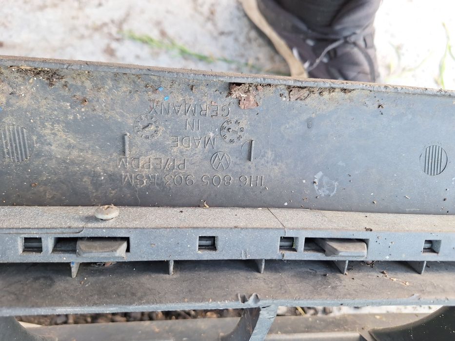 Предна броня за Golf 3