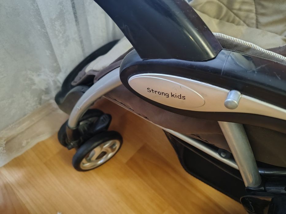 Даром отдам коляску