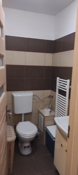 Apartament 3 camere Malul rosu