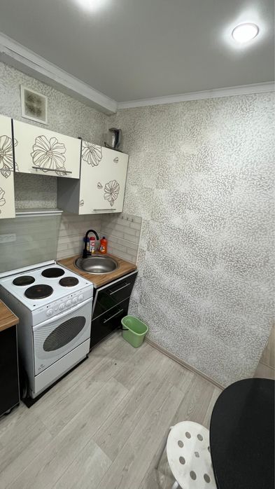 Здам 1 ком кв .на длительный срок