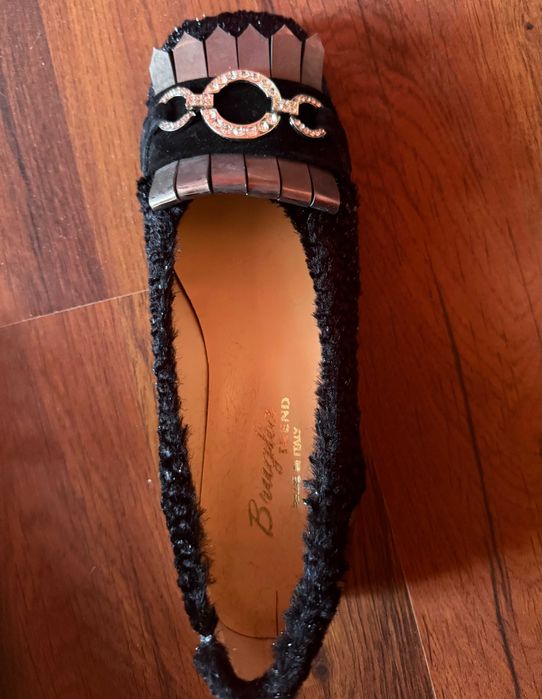 Дамски елегантни обувки на нисък ток Bruglia