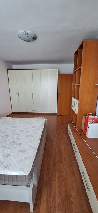 Inchiriez garsoniera Piata Muncii
