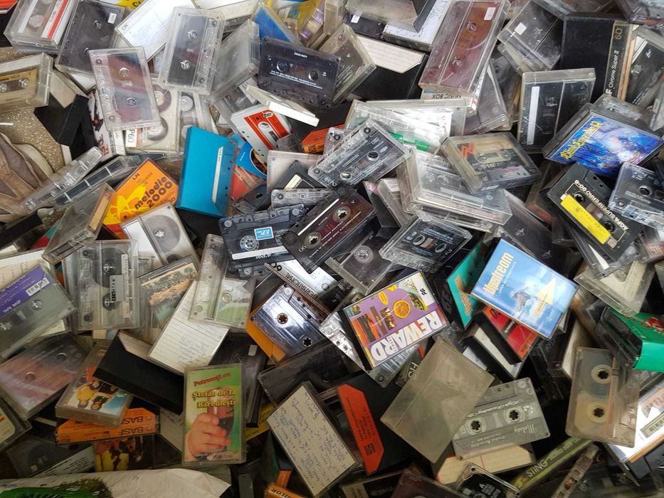 100 x Casete audio muzica - diferite tipuri se dau ca atare pentru inregistrari multe originale romanesti muzica petrecere pop rock unele noi sigilate