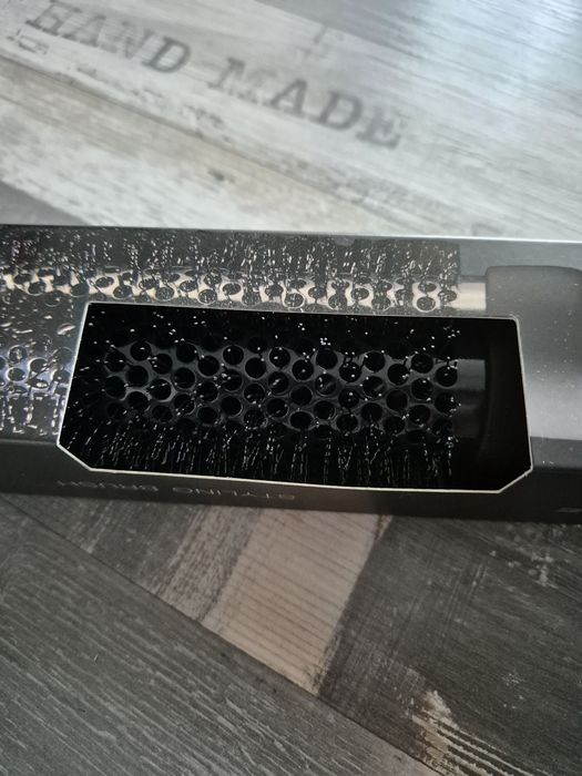 Четка за коса BIO IONIC