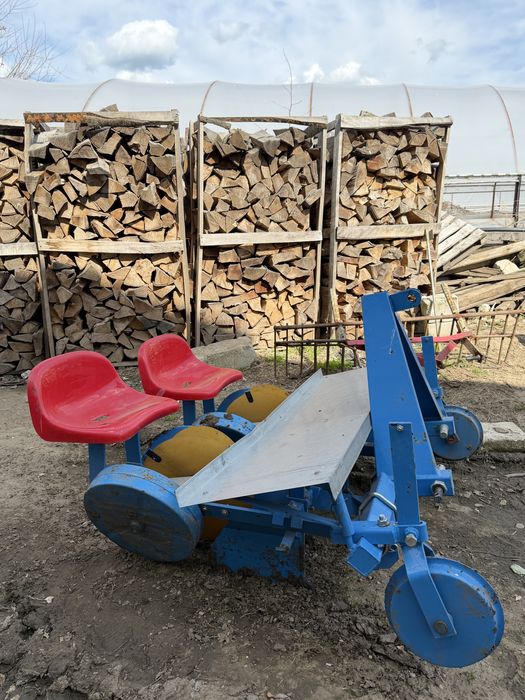 Plantator răsaduri pentru doua rânduri