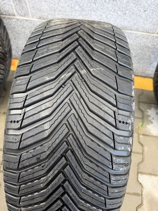 Гуми michelin crossclimate 245/45/17