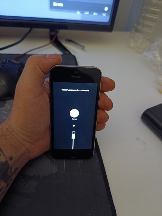 Iphone 5s в хорошем состоянии