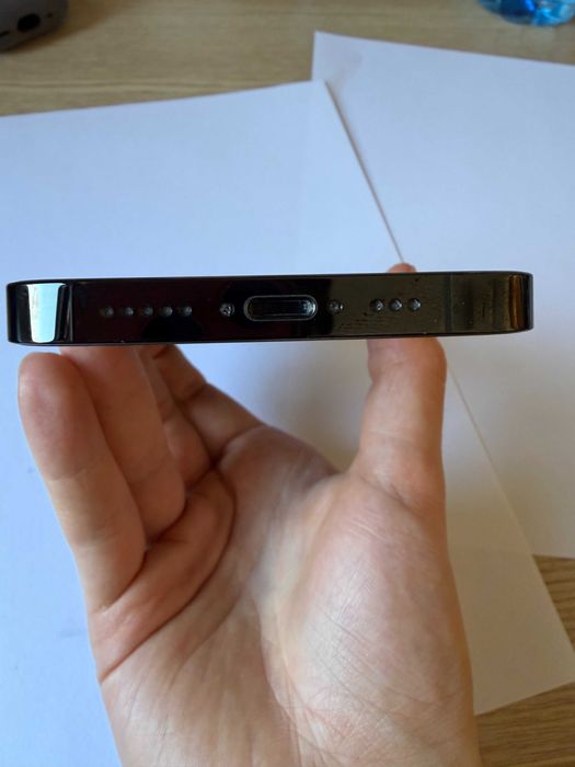 Продавам iPhone 14 Pro 512GB Space Black