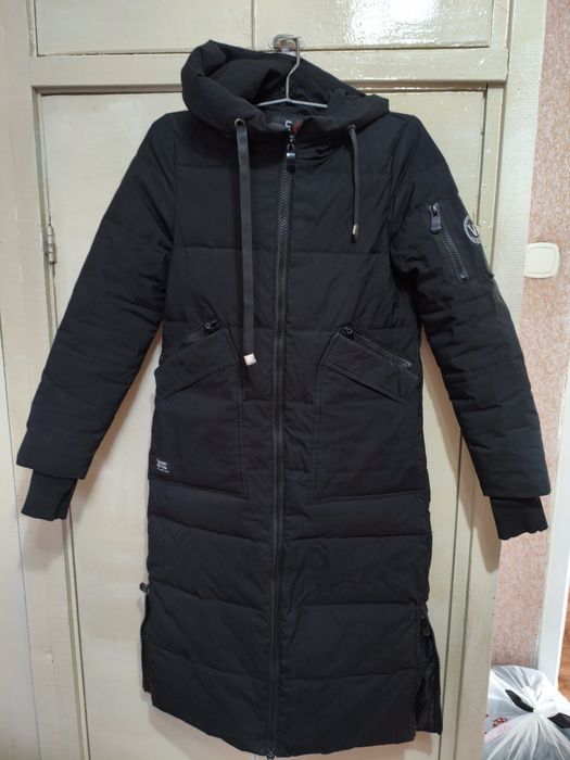 Пуховики и пальто