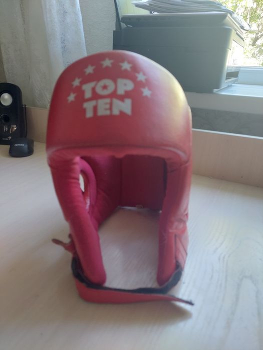 Боксерский кожанный  шлем