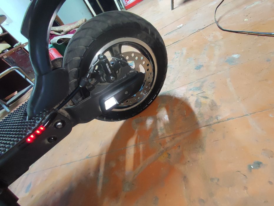 Электросамокат Tomollo СРОЧНО