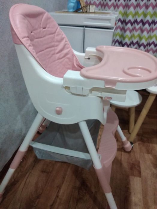 продам детский стол розовый