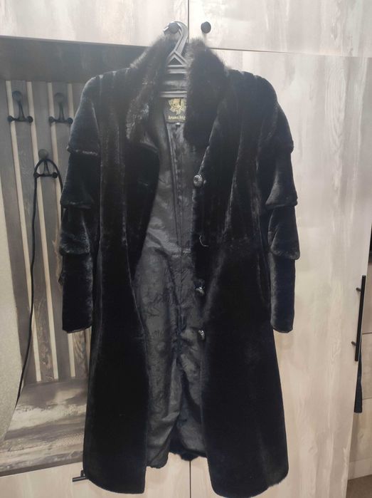 Продам шубу, б/у. СРОЧНО!!!