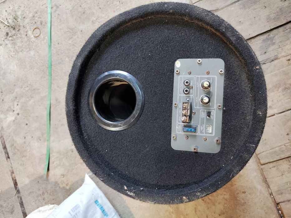 Продам сабвуфер 30см