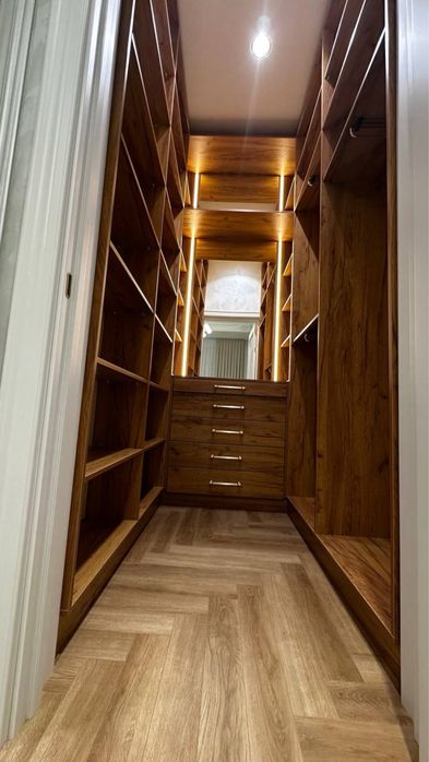 новостройка 3/4/10 жк Барокко ориентир финан.институт