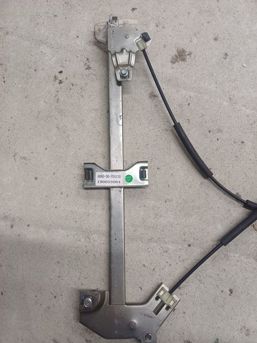 Преден ляв електрически мехънизъм за стъкло за берлинго и партнер