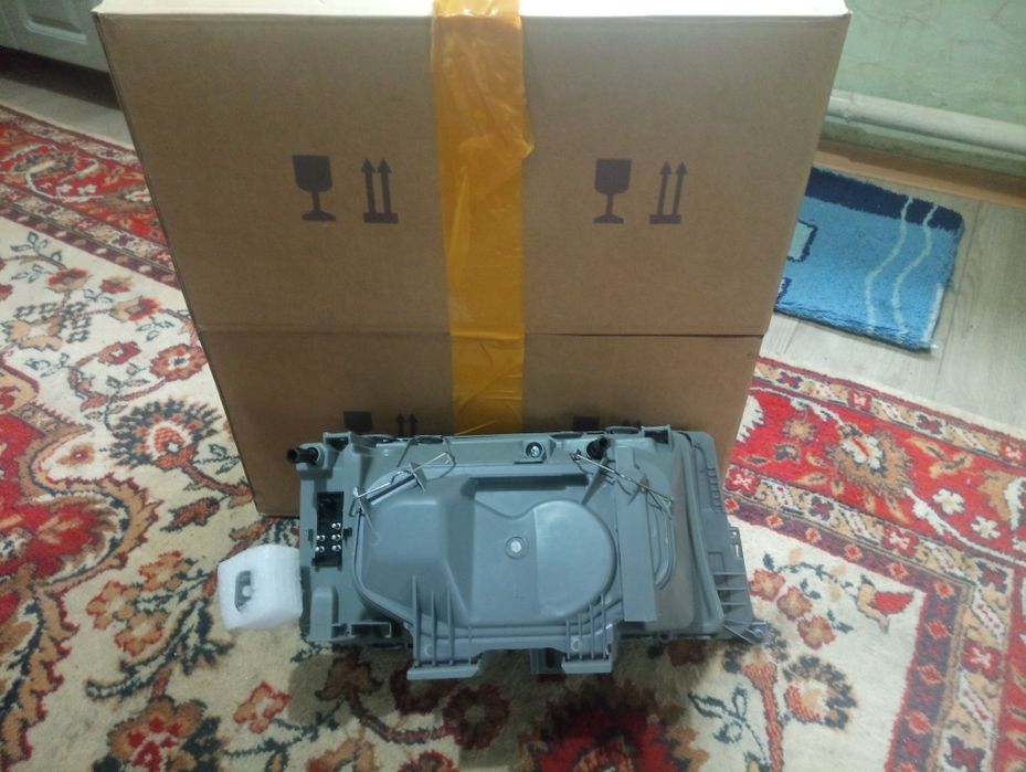 Фары на Мерседес 190