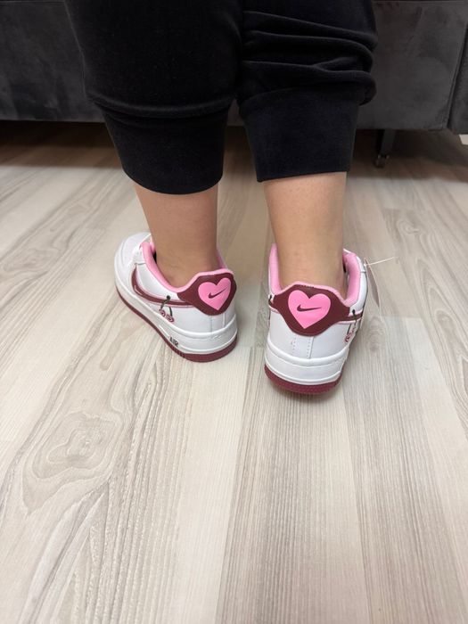 Adidasi nike air force 1 one cherry de dama