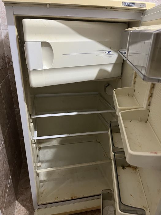 Срочно продается Холодильник