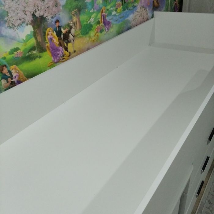 Продам кровать . Новая. Срочно.