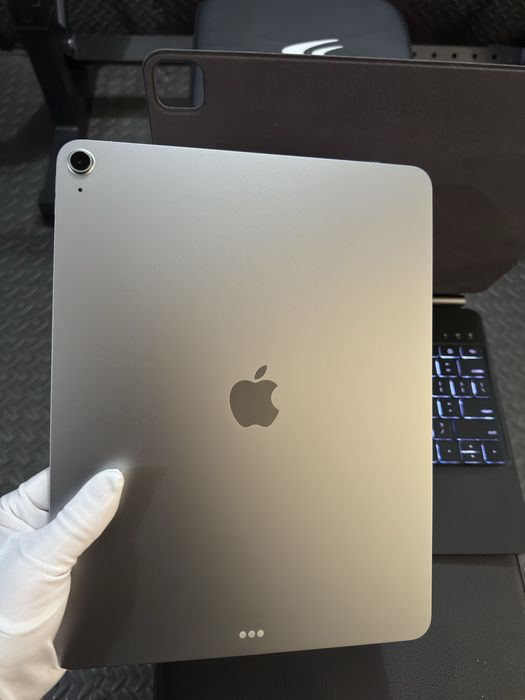 Перфектен * Apple - iPad Air M3, 13'', 2025, 8GB/128GB, Space Grey *