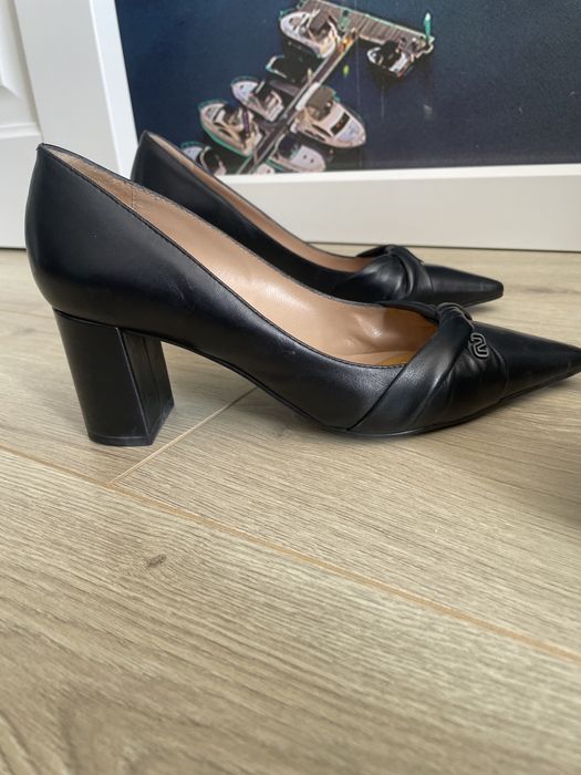 Продам женскую обувь