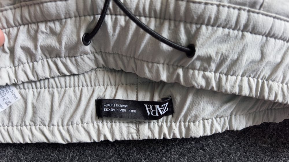 Карго панталони Zara-dnwr L