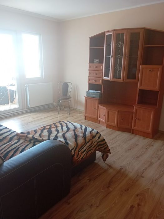 Apartament de închiriat