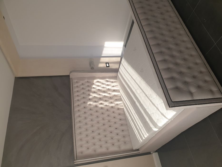 Pat model Chesterfield personalizat