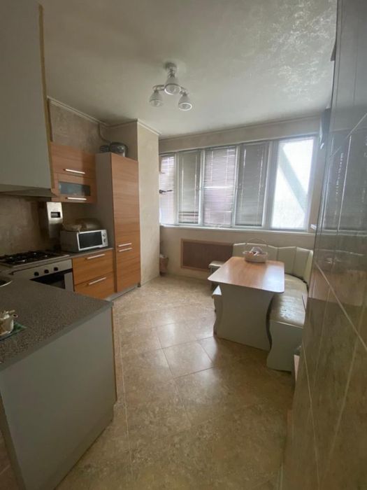 Ищем девушку для проживание